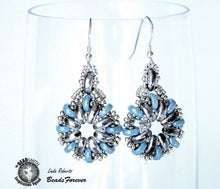 Load image into Gallery viewer, Czech Wheel Beads 6mm Chalk Full Labrador Qty:10g