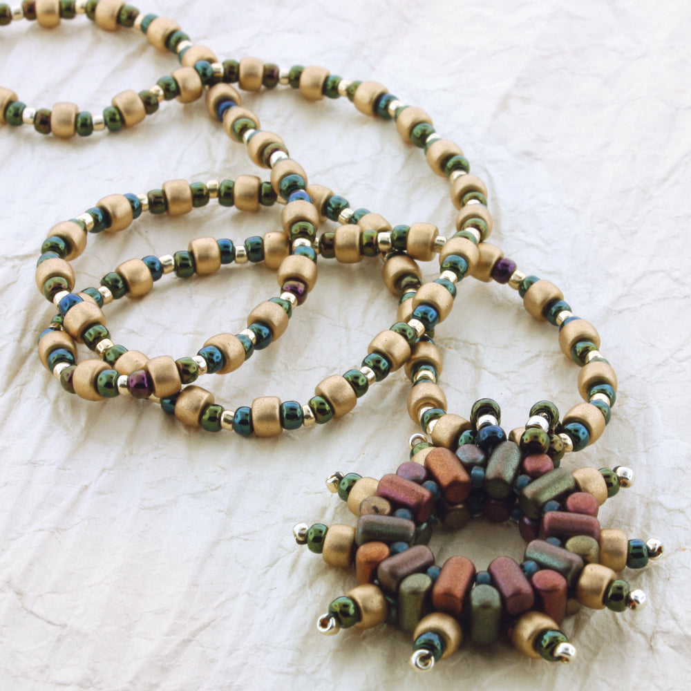 'Regal Rulla' Necklace Kit by Leslie Rogalski for The BeadSmith