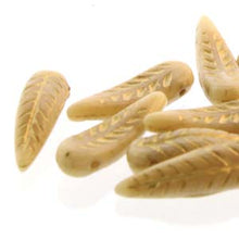 Load image into Gallery viewer, Czech Feathers 5x17mm Beige Gold Qty:25
