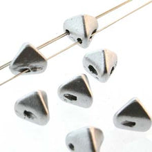 Load image into Gallery viewer, Czech Super Khéops 6mm Silver Aluminum Matte Qty: 10g *D*