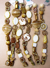 Load image into Gallery viewer, Czech Table Cut Mix Natural Light Qty: 6 inch strand