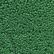 Load image into Gallery viewer, Czech Seedbeads 6/0 Green Opaque
