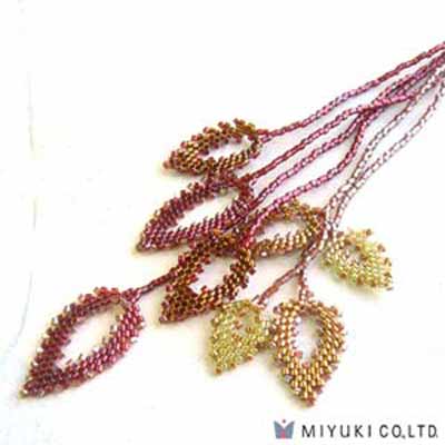 Miyuki Kit Persian Red Leaves Necklace Qty:1