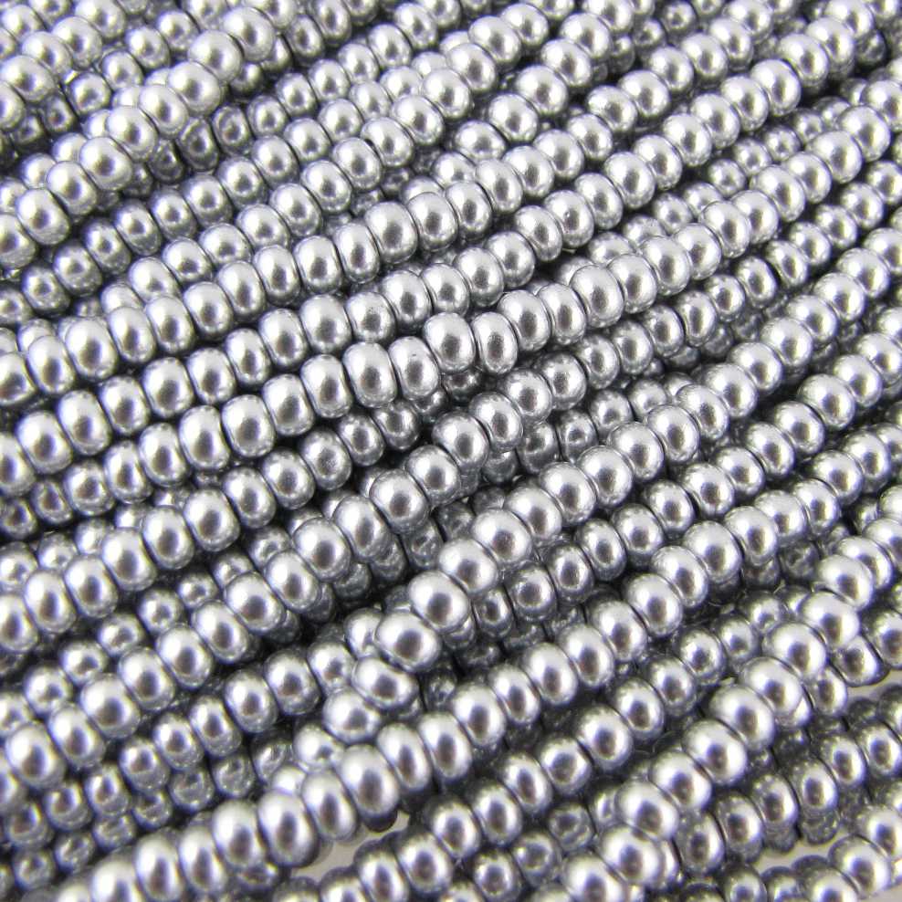 Czech Seedbeads 8/0 True Silver Metallic